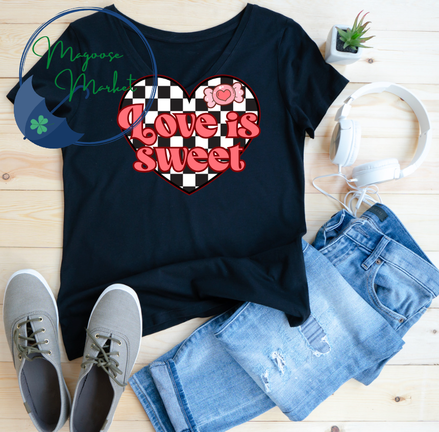 Love is sweet heart/checkered-Valentine's Day