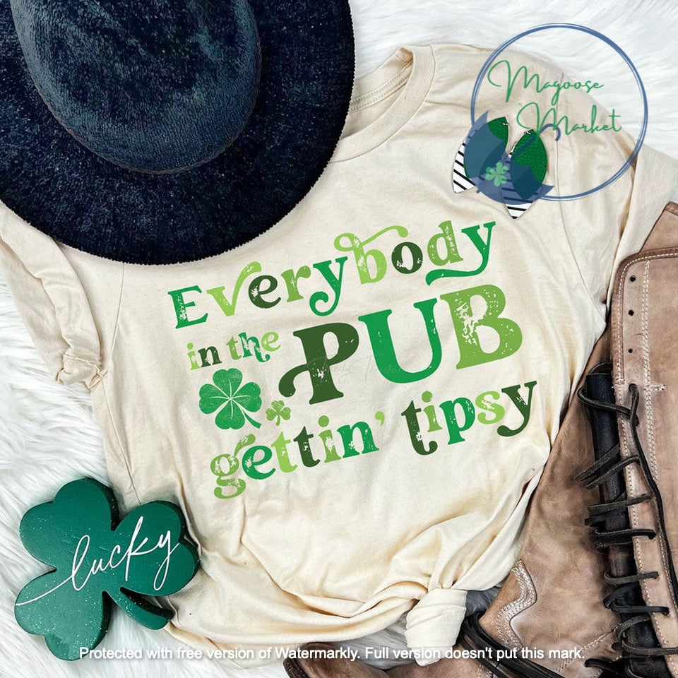 Everybody in the pub-St. Patrick's Day